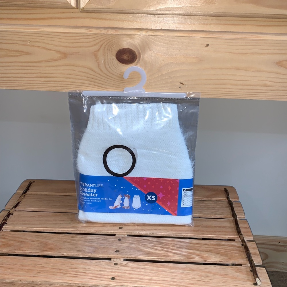 VibrantLife white soft dog/cat sweater size XS